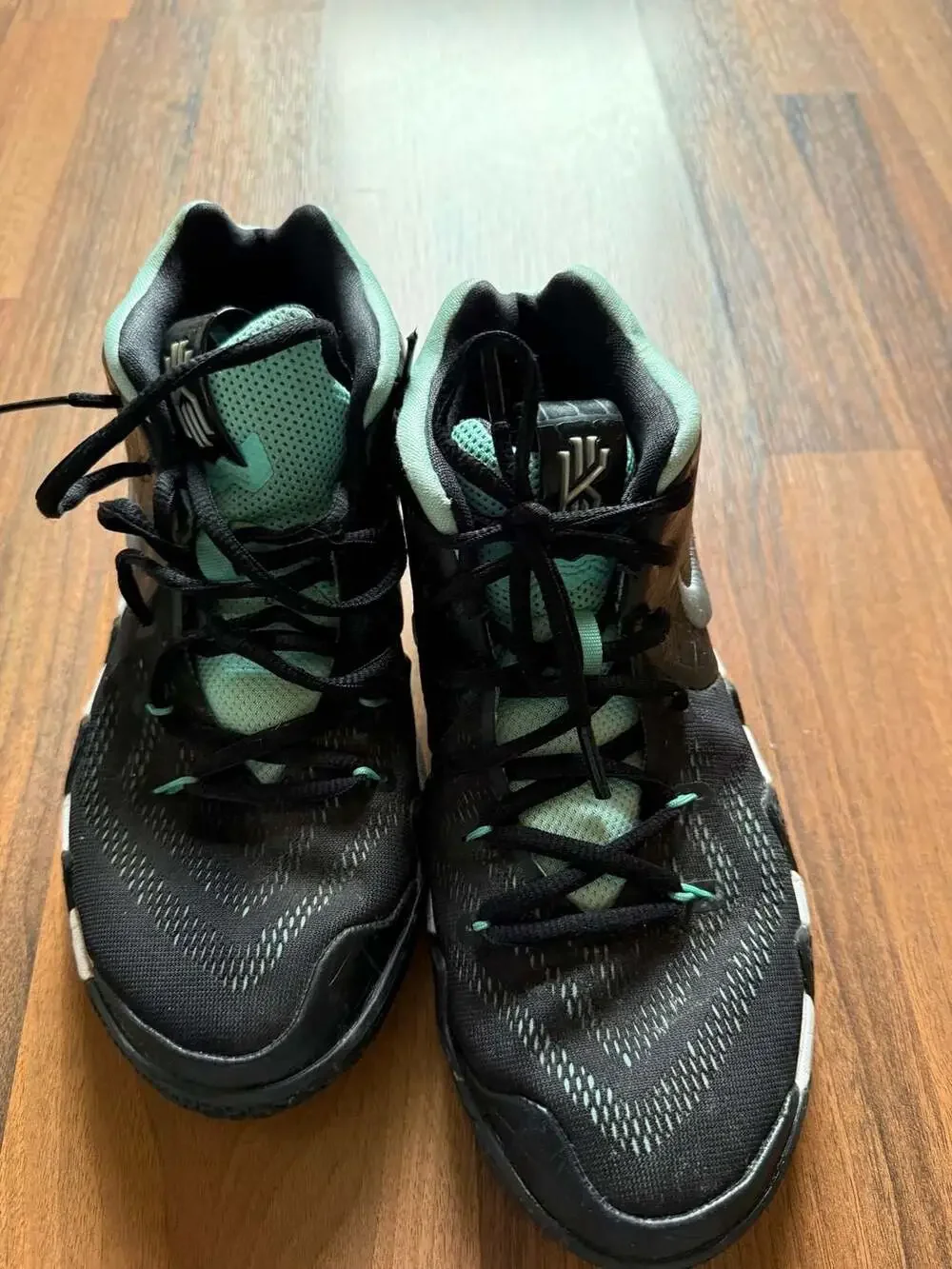 Nike Kyrie 4 GS Tiffany Tropical Twist Black Metallic Silver AA2897-390 Size 7Y